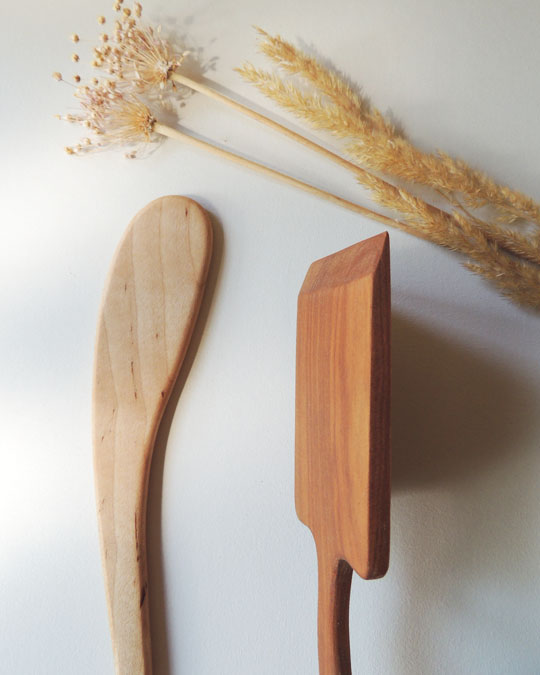 spatule en bois pour poele